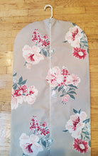 Load image into Gallery viewer, Pink Rose on Gray Garment Bag for Ladies
